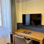 Apartment Golden Wood *
